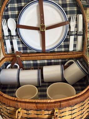 Blue-Trim Ceramic Picnic Dinnerware Set with Wicker Basket